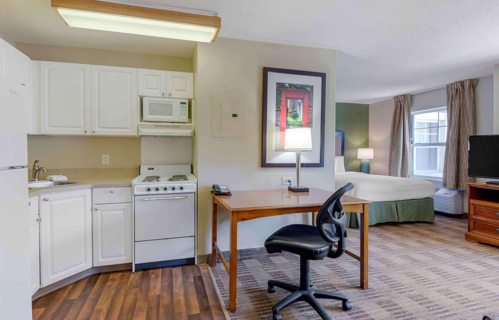 Extended Stay America Suites - Greensboro - Airport Exterior photo